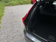 Volvo XC60 2.0 XC60 R-Design B5 MHEV Auto 5dr 44