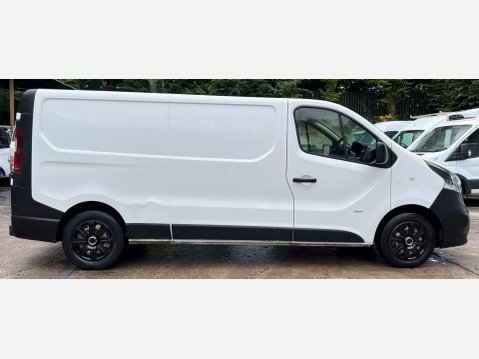 Vauxhall Vivaro 1.6 CDTi 2900 L2 H1 Euro 5 5dr 9