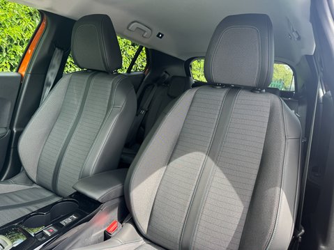 Peugeot 2008 50kWh Allure SUV 5dr Electric Auto (136 ps) 8