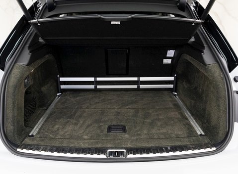 Bentley Bentayga W12 Mulliner 33