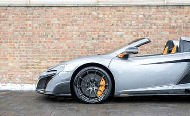 McLaren 675LT Spider 24