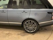 Land Rover Range Rover 3.0 Range Rover Vogue D MHEV Auto 4WD 5dr 23