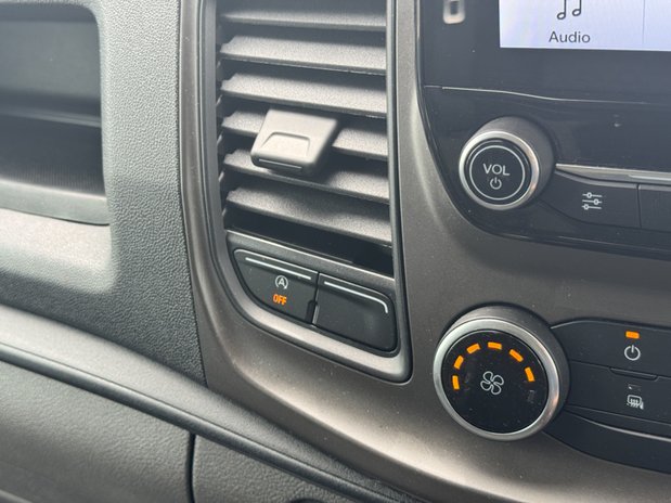 Ford Transit LWB L3H2 Medium Roof Trend 350 Sensors EURO 6 32