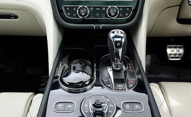 Bentley Bentayga First Edition 20