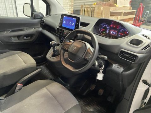 Peugeot Partner BLUEHDI PROFESSIONAL PREMIUM PLUS L1 13