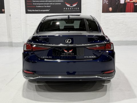 Lexus Es 300H TAKUMI 15