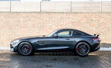 Mercedes-Benz Amg GT GT S 2