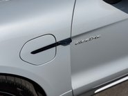 Porsche Taycan Performance Plus 93.4kWh Saloon 4dr Electric Auto RWD (476 ps) 8