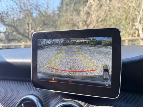 Mercedes-Benz A Class 2.1 A200d AMG Line (Premium) 7G-DCT Euro 6 (s/s) 5dr 32