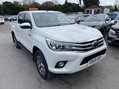 Toyota Hilux 2.4 D-4D Invincible 4WD Euro 6 (s/s) 4dr (TSS) 1