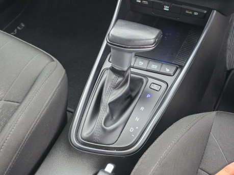 Hyundai BAYON 1.0 T-GDi MHEV Premium SUV 5dr Petrol Hybrid DCT Euro 6 (s/s) (100 ps) 41