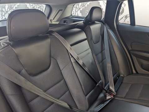 Volvo V60 D3 MOMENTUM 17