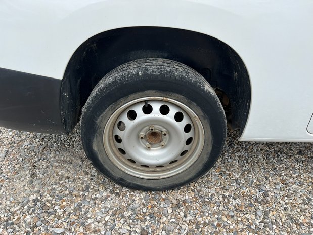Vauxhall Combo LWB L2H1 Low Roof Air Con EURO 6 NO VAT 17