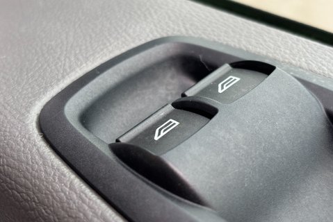 Ford Transit 350 L2 H3 130 ps Workshop Van with Air Con 39