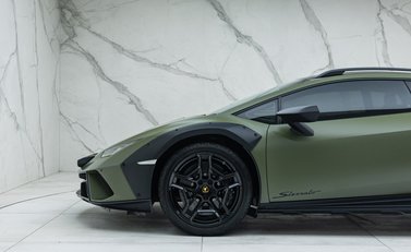 Lamborghini Huracan Sterrato 35