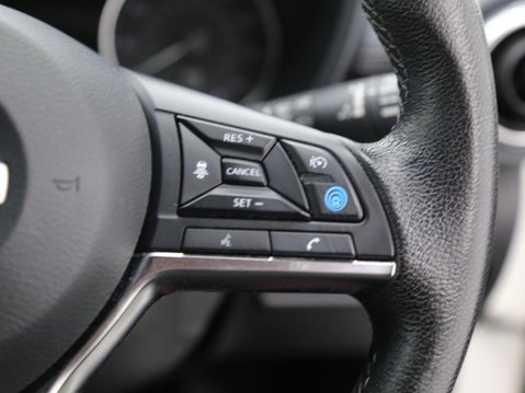 Nissan Juke 1.0 DIG-T Tekna Euro 6 (s/s) 5dr 12