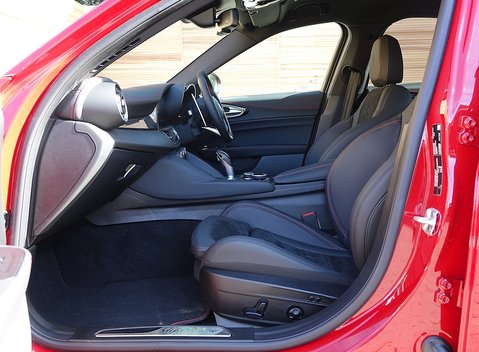 Alfa Romeo Giulia Quadrifoglio 18