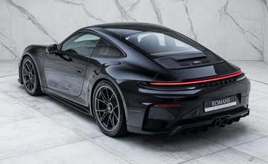 Porsche 911 GT3 TOURING (992.2) 9