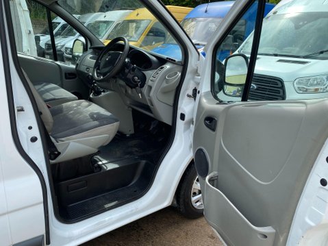 Vauxhall Vivaro 2.0 2700 CDTi FWD L1 4dr 16
