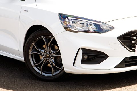 Ford Focus ST-LINE 11