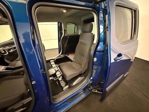 Peugeot Rifter 1.5 Rifter Horizon RE TD 5dr 39