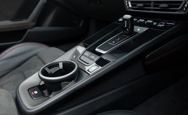 Porsche 911 Targa 4 GTS (992) 28