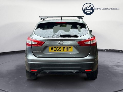 Nissan Qashqai 1.2 DIG-T n-tec+ 2WD Euro 6 (s/s) 5dr 7
