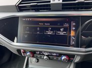 Audi Q3 1.5 TFSI CoD 35 S line S Tronic Euro 6 (s/s) 5dr 78
