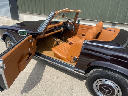 Mercedes-Benz W113 280SL 5