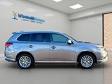Mitsubishi Outlander 2.4h TwinMotor 13.8kWh Exceed Safety CVT 4WD Euro 6 (s/s) 5dr 3
