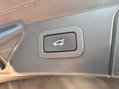 Land Rover Range Rover Velar 2.0 D180 R-Dynamic SE SUV 5dr Diesel Auto 4WD Euro 6 (s/s) (180 ps) 36