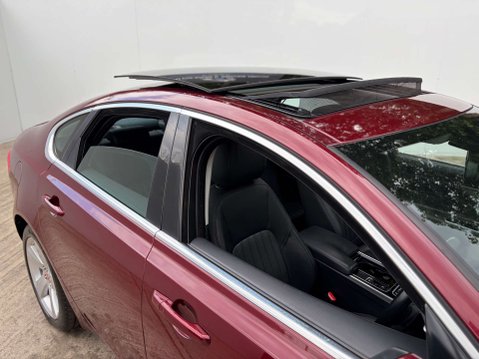 Jaguar XF 2.0 XF Portfolio D AWD Auto 4WD 4dr 10