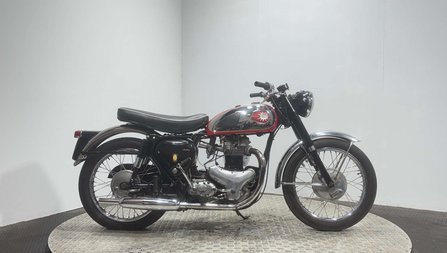 BSA A10 SUPER ROCKET 650 1961 GENUINE 7K BARN FIND CLASSIC BIKE 650CC
