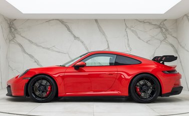 Porsche 911 (992) GT3 2