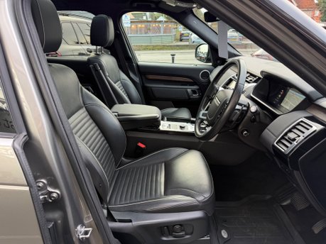 Land Rover Discovery 3.0 SD V6 HSE SUV 5dr Diesel Auto 4WD Euro 6 (s/s) (306 ps) 24