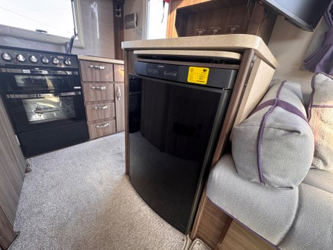 Autosleeper Bourton 18