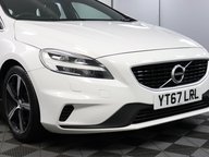 Volvo V40 D2 R-DESIGN NAV PLUS 24