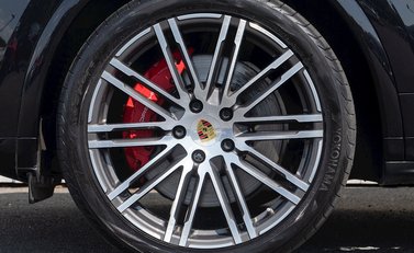 Porsche Cayenne Turbo 10