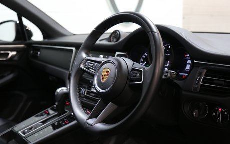 Porsche Macan Now Sold More Required - RS Spyder Alloys, Pan Roof, BOSE 6
