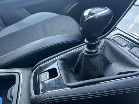Vauxhall Grandland X 1.2 Grandland X Sport Nav T S/S 5dr *NATIONAL DELIVERY* 31