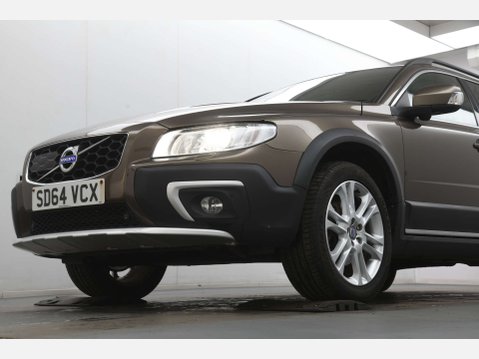 Volvo XC70 2.4 XC70 SE Luxury Nav D5 AWD Auto 4WD 5dr 6