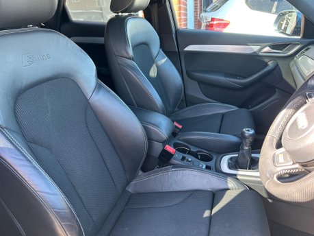Audi Q3 TFSI S LINE NAVIGATION 18