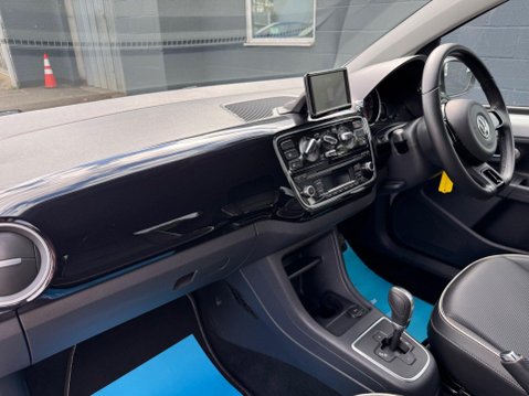 Volkswagen Up HIGH UP 26