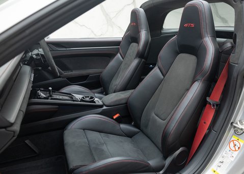 Porsche 911 Targa 4 GTS (992)