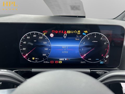 Mercedes-Benz GLA 1.3 GLA200h MHEV AMG Line (Executive) SUV 5dr Petrol Hybrid 7G-DCT Euro 6 ( 14