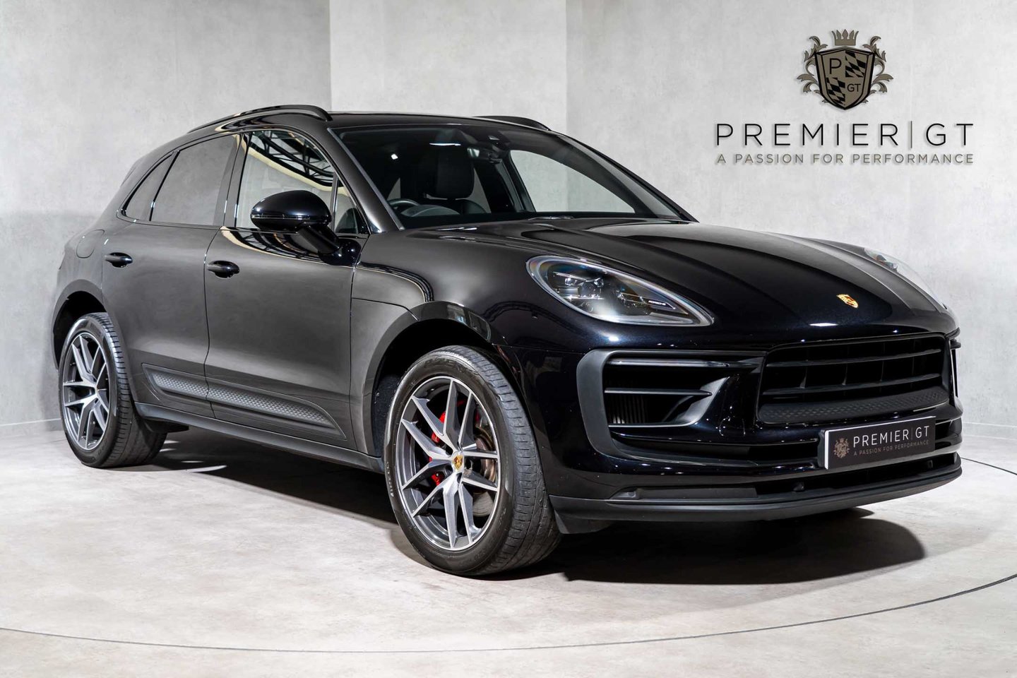 2022 (72) Porsche Macan S PDK....