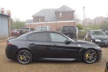 Alfa Romeo Giulia V6 BITURBO QUADRIFOGLIO 3