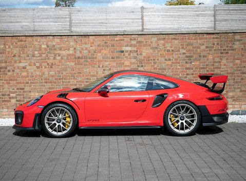 Porsche 911 (991) GT2 RS 2