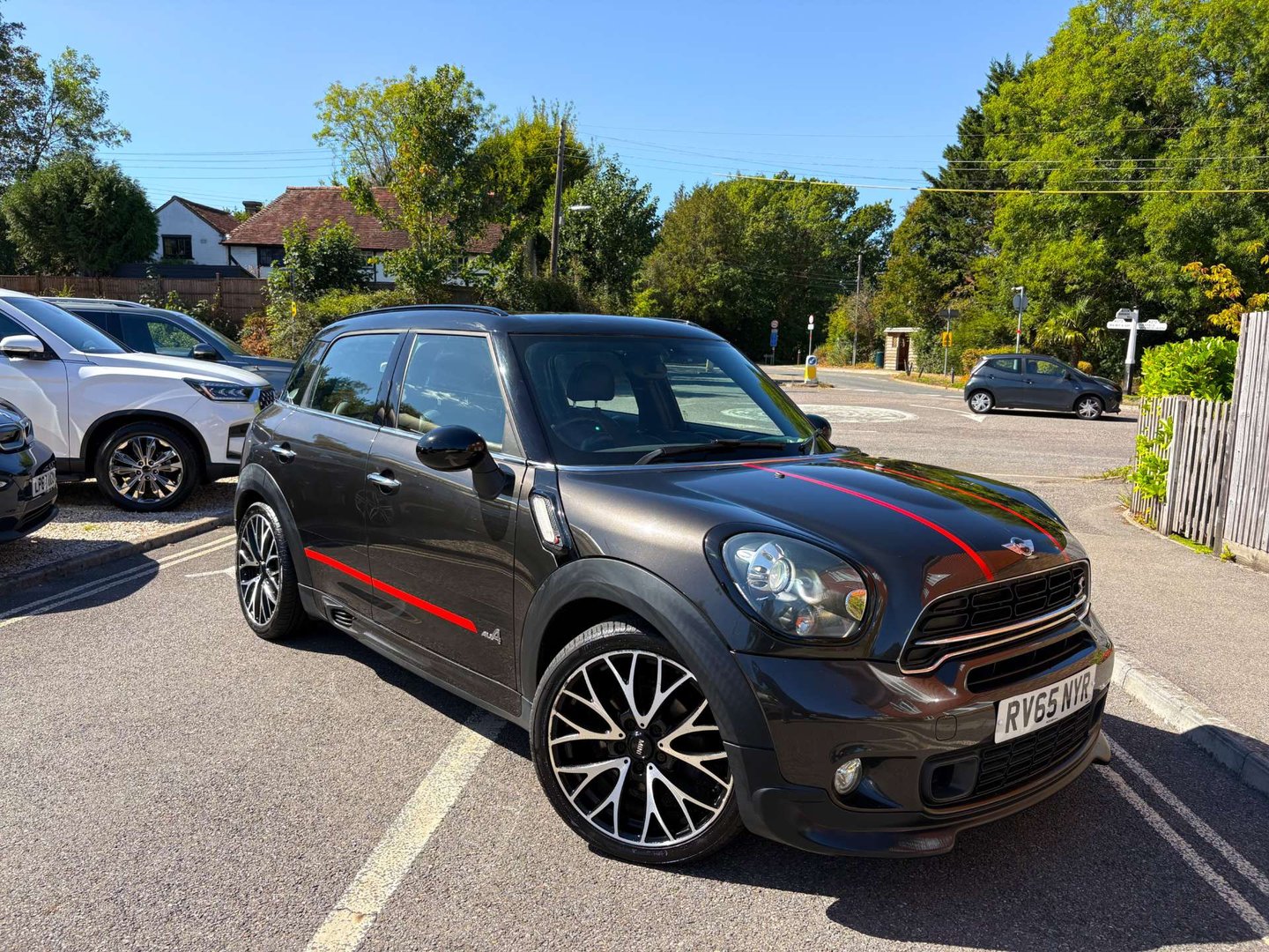 MINI Countryman listing photo