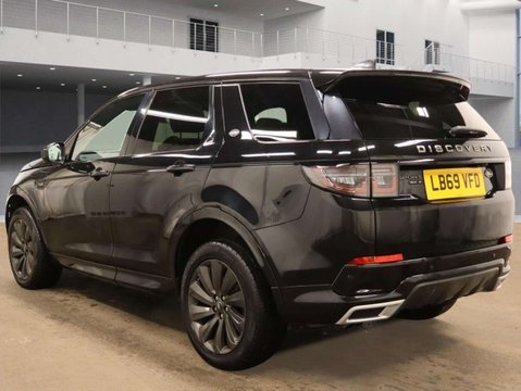 Land Rover Discovery Sport 2.0 Discovery Sport R-Dynamic SE D Auto 4WD 5dr 3